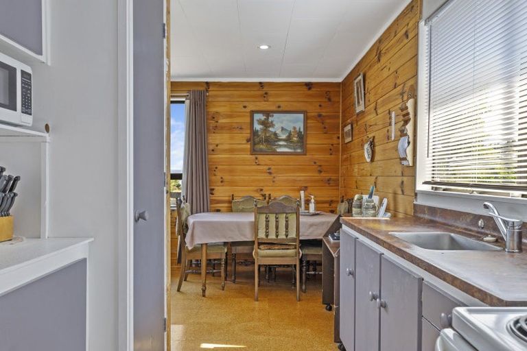 Photo of property in 12 Epping Place, Richmond Heights, Taupo, 3330