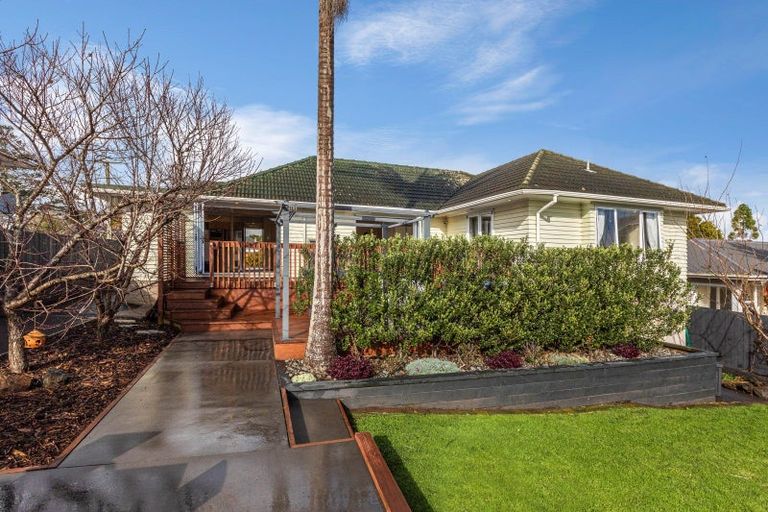 Photo of property in 4 Red Hill Road, Red Hill, Papakura, 2110