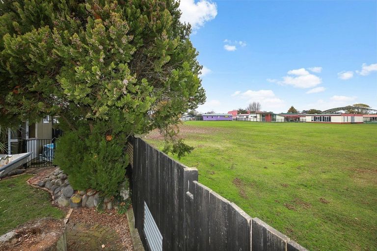 Photo of property in 99 Collins Road, Melville, Hamilton, 3206