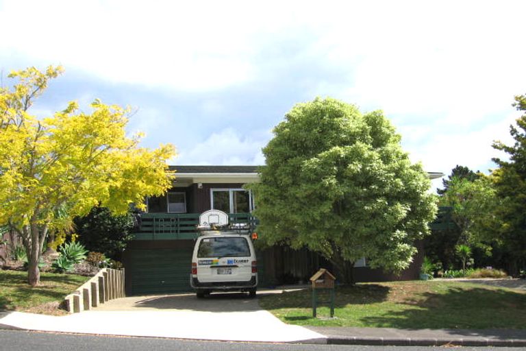 Photo of property in 32 Mawson Avenue, Torbay, Auckland, 0630