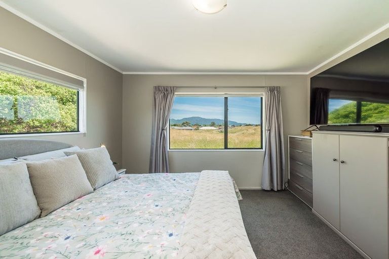 Photo of property in 5 Langdale Avenue, Paraparaumu, 5032