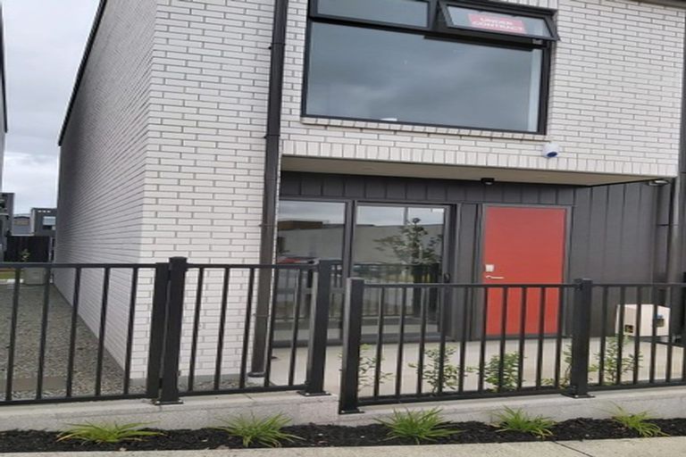 Photo of property in 32 Pennant Street, Long Bay, Auckland, 0630