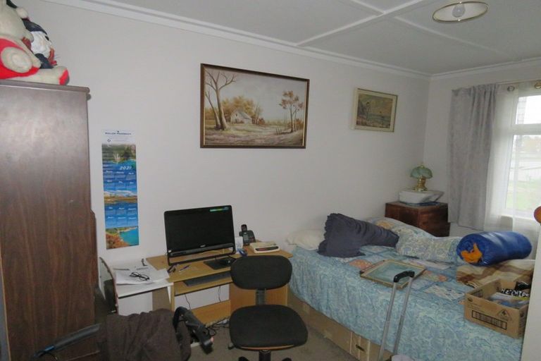 Photo of property in 8 Derby Street, Westport, 7825