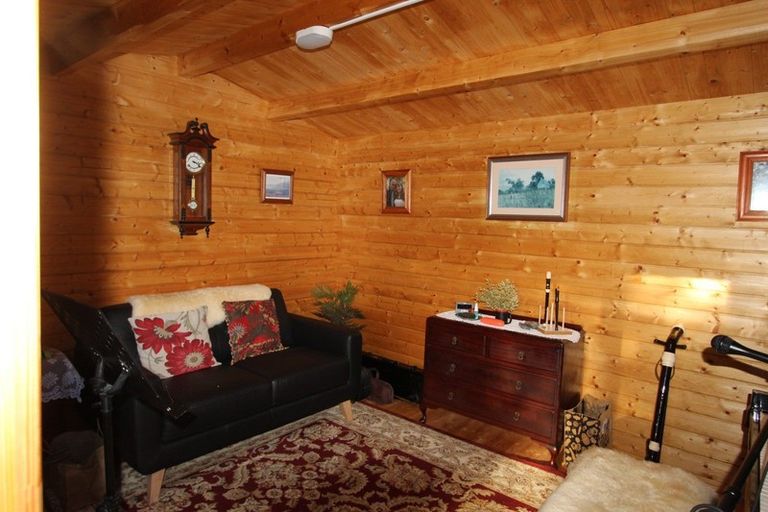 Photo of property in 36 Tararua Street, Pahiatua, 4910