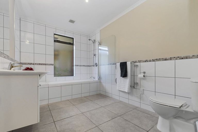 Photo of property in 20 Okona Crescent, Ngongotaha, Rotorua, 3010