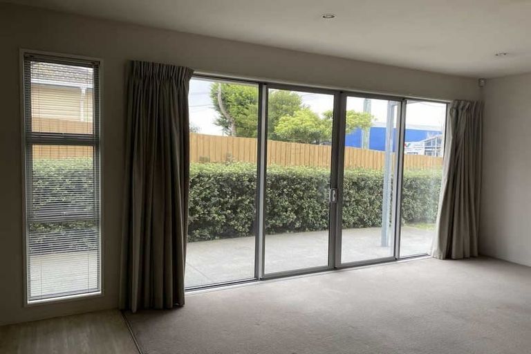 Photo of property in 11a Clarence Street South, Addington, Christchurch, 8024