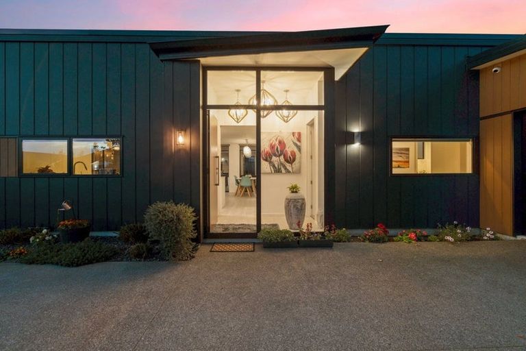 Photo of property in 43 Billington Drive, Halswell, Christchurch, 8025