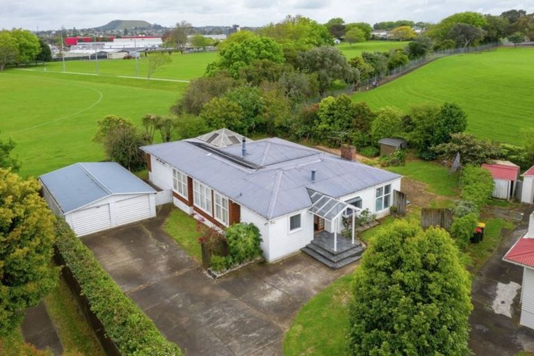 Photo of property in 7 Cindy Place, Pakuranga, Auckland, 2010