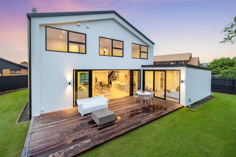 Photo of property in 32 O'connor Place, Burnside, Christchurch, 8053