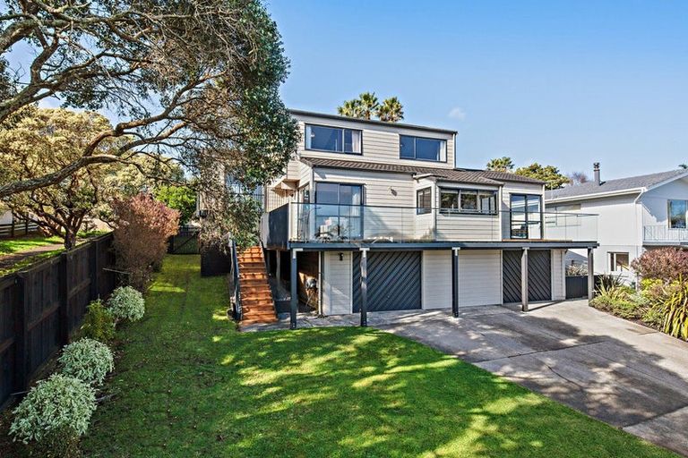 Photo of property in 76 Torkar Road, Clarks Beach, 2122