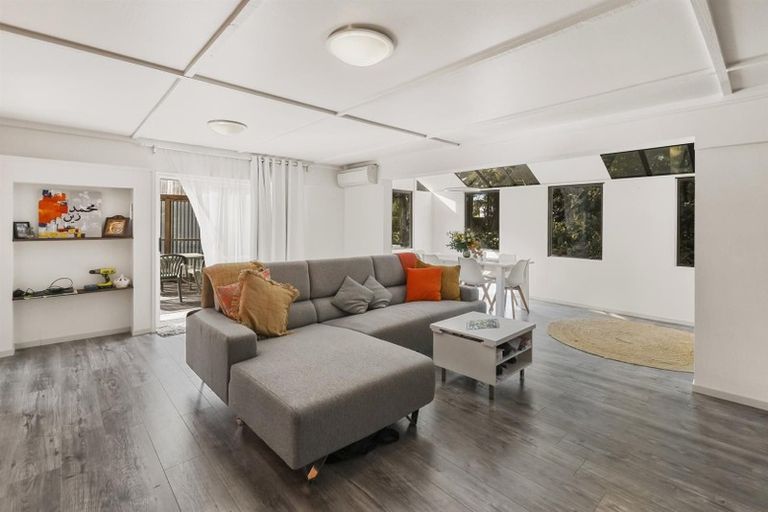 Photo of property in 102 Lawrence Crescent, Hillpark, Auckland, 2102