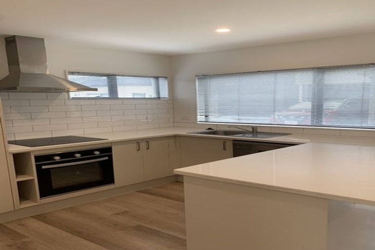 Photo of property in 49 Black Beech Crescent, Takanini, 2110