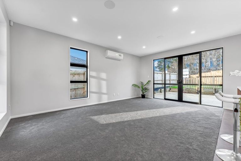 Photo of property in 24 Paihere Street, Huapai, Kumeu, 0810