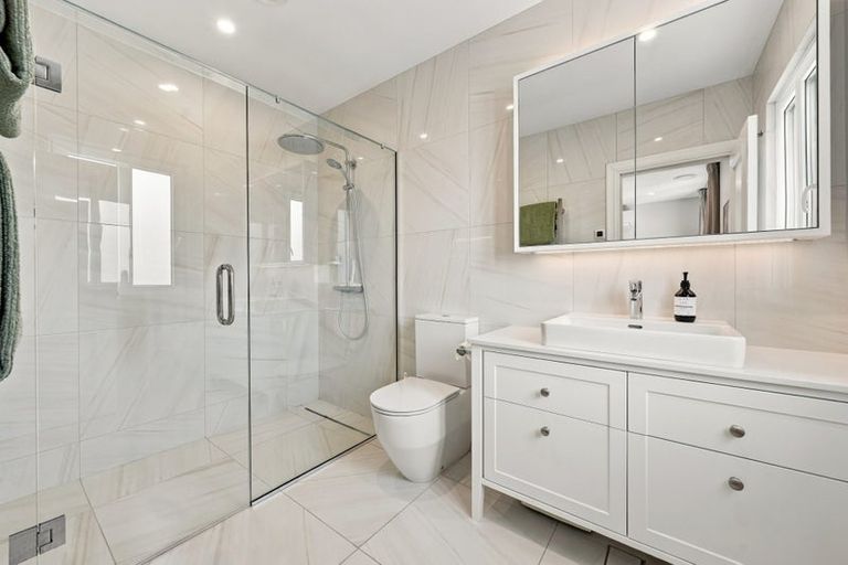 Photo of property in 12 John Britten Lane, Riccarton, Christchurch, 8011