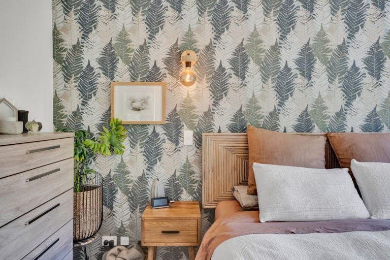 Photo of property in 14a Clawton Street, Westown, New Plymouth, 4310