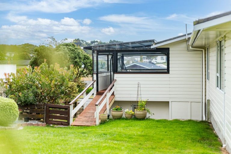 Photo of property in 123 Spinnaker Drive, Whitby, Porirua, 5024