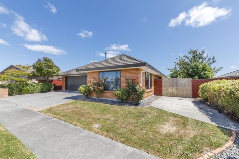 Photo of property in 45 Peter Hall Drive, Kelvin Grove, Palmerston North, 4414