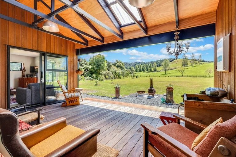 Photo of property in 33a Waiotahi Drive, Mangawhai, 0573