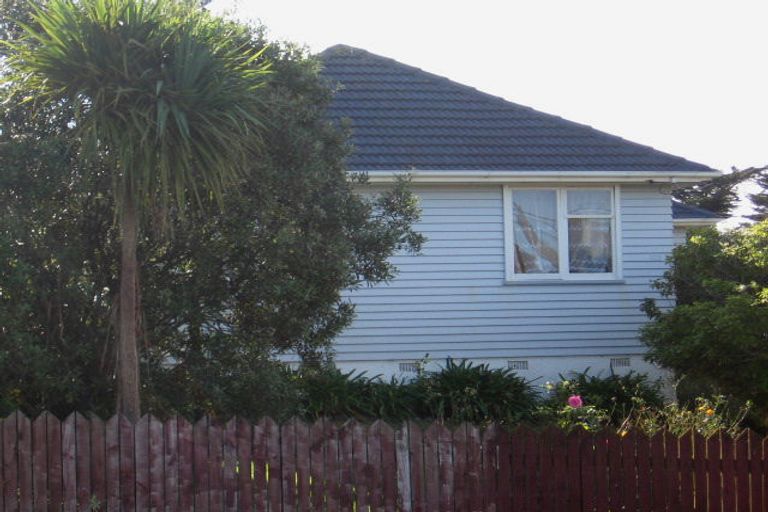 Photo of property in 125 Te Pene Avenue, Titahi Bay, Porirua, 5022
