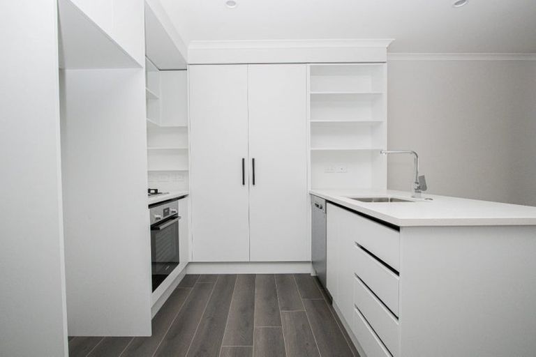 Photo of property in 12/14 Ruakiwi Road, Hamilton Lake, Hamilton, 3204