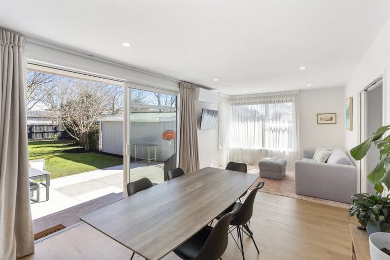 Photo of property in 11 Croziers Road, St Albans, Christchurch, 8052