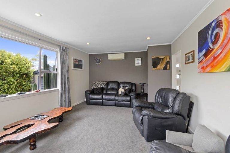 Photo of property in 126 Gilberthorpes Road, Hei Hei, Christchurch, 8042
