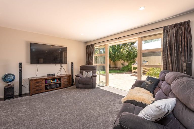 Photo of property in 37 Country Palms Drive, Halswell, Christchurch, 8025