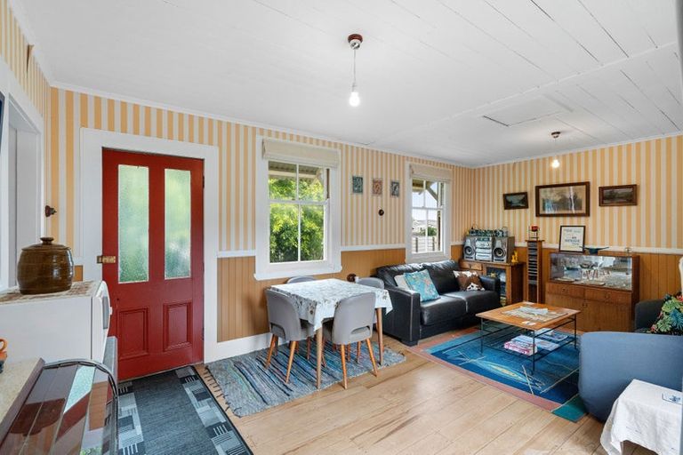 Photo of property in 21 Shortt Street, Foxton Beach, Foxton, 4815