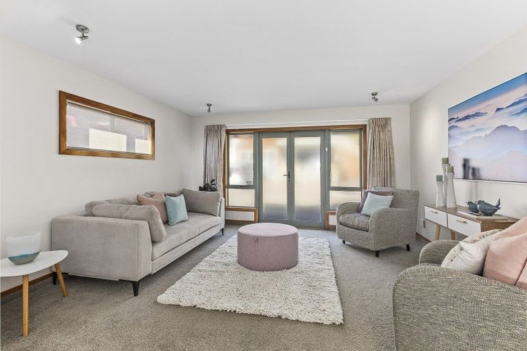 Photo of property in 9 Melrose Crescent, Melrose, Wellington, 6023