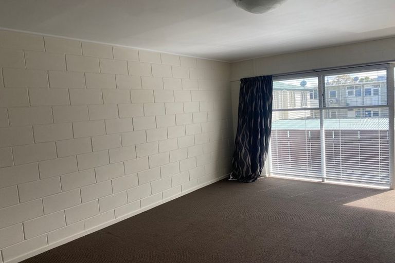 Photo of property in 9 Esplanade Road, Mount Eden, Auckland, 1024