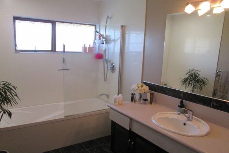Photo of property in 47 Whitaker Street, Otumoetai, Tauranga, 3110