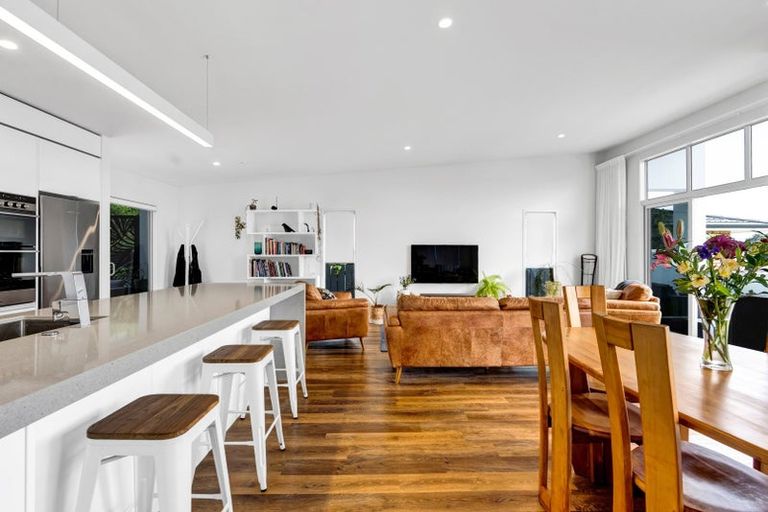 Photo of property in 73 Hine Street, New Plymouth, 4310