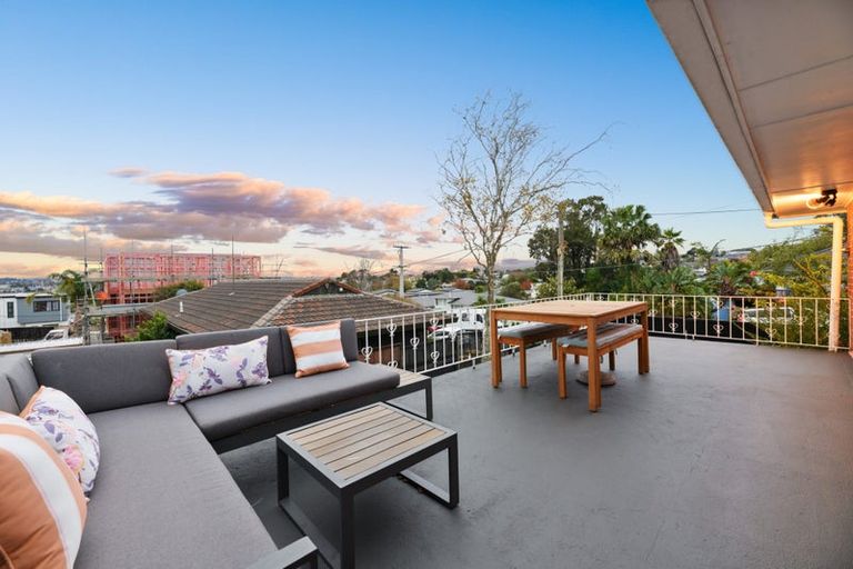 Photo of property in 2a Kereru Street, Henderson, Auckland, 0612