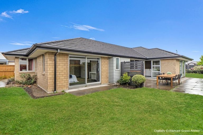 Photo of property in 20 Taiore Crescent, Marshland, Christchurch, 8083