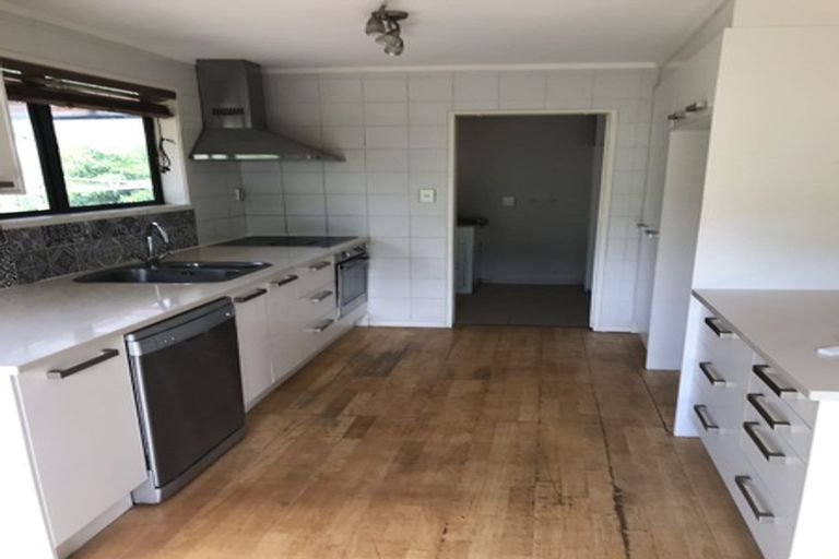 Photo of property in 57 Powrie Street, Glenfield, Auckland, 0629