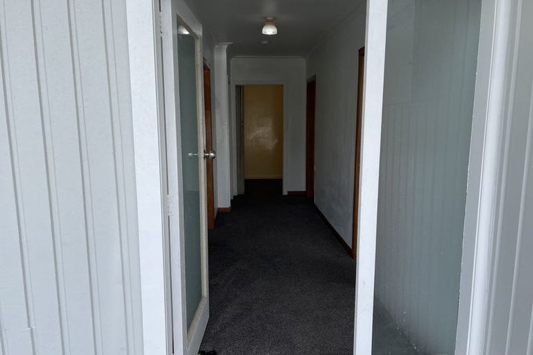 Photo of property in 6 Chatham Street, Berhampore, Wellington, 6023