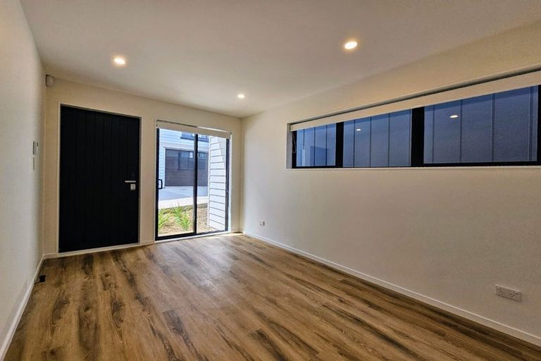 Photo of property in 25c Jandell Crescent, Bucklands Beach, Auckland, 2014