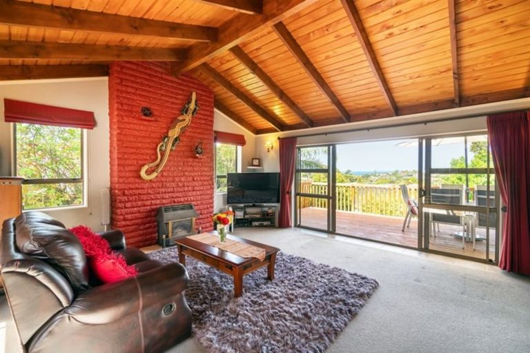Photo of property in 7 Theodora Place, Mairangi Bay, Auckland, 0630