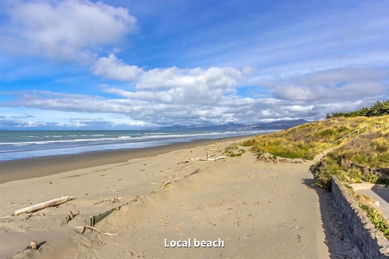 Photo of property in 1/41 Bowhill Road, New Brighton, Christchurch, 8083