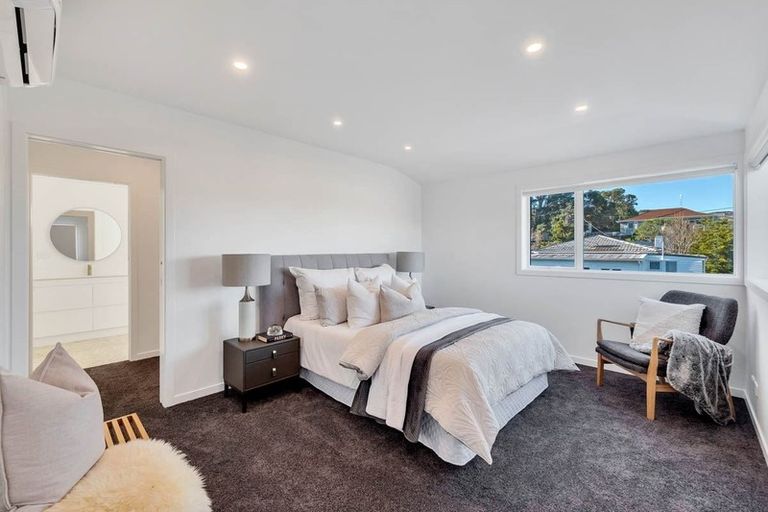 Photo of property in 414b Beach Road, Mairangi Bay, Auckland, 0630