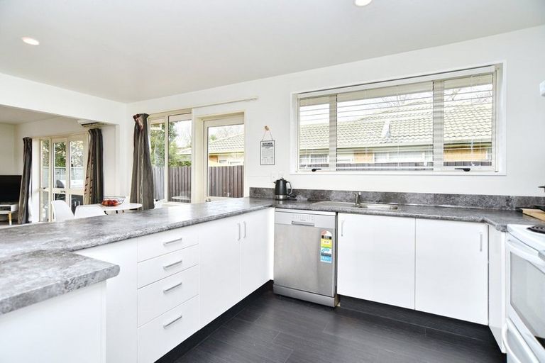 Photo of property in 3/11 Grove Road, Addington, Christchurch, 8024