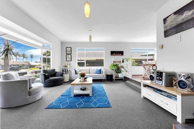 Photo of property in 45 Brylee Drive, Conifer Grove, Takanini, 2112