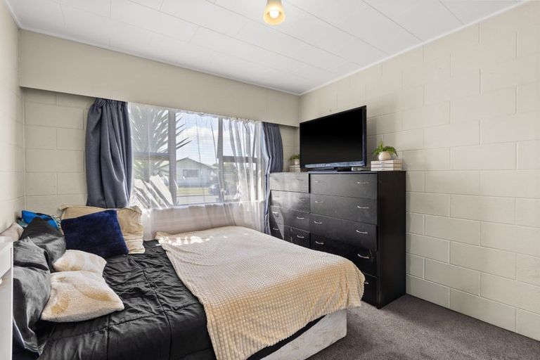 Photo of property in 81 Caernarvon Drive, Flaxmere, Hastings, 4120