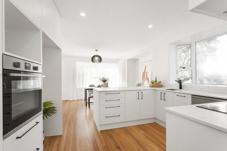 Photo of property in 14 Ron Place, Bishopdale, Christchurch, 8051