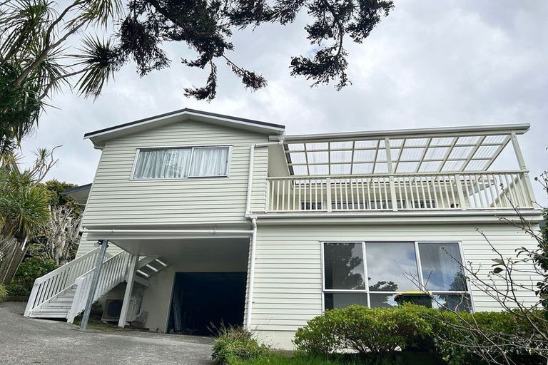 Photo of property in 21 Shanaway Rise, Hillcrest, Auckland, 0627