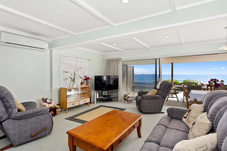 Photo of property in 359 Pukehina Parade, Pukehina, Te Puke, 3189