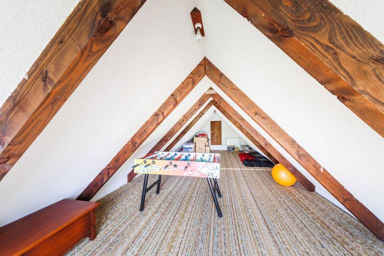 Photo of property in 9 Truscott Grove, Awapuni, Palmerston North, 4412