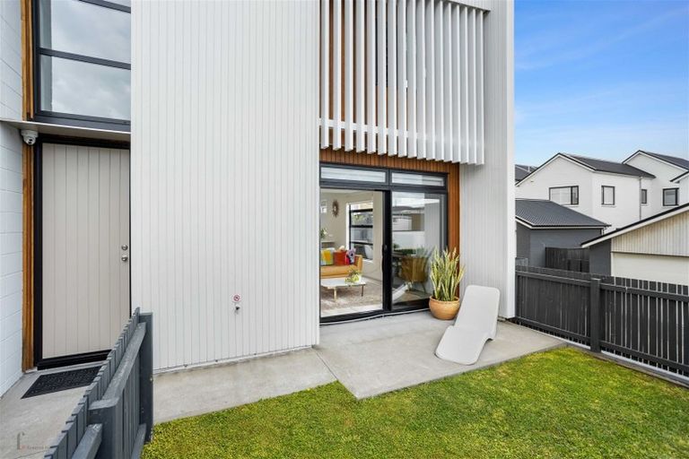 Photo of property in 19 Frank Gill Road, Hobsonville, Auckland, 0616