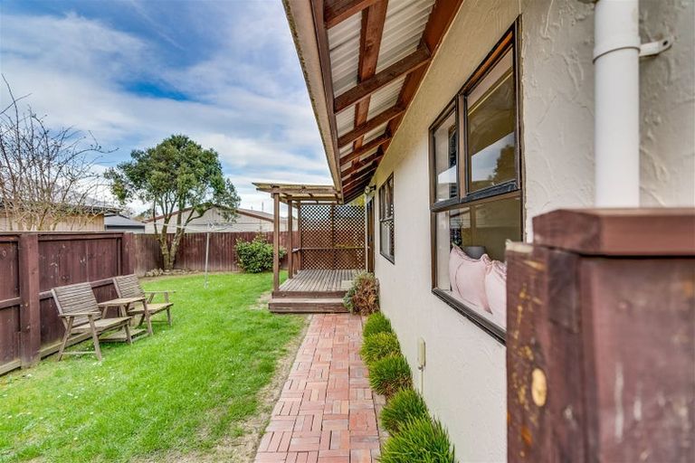 Photo of property in 2/840 Main North Road, Belfast, Christchurch, 8051