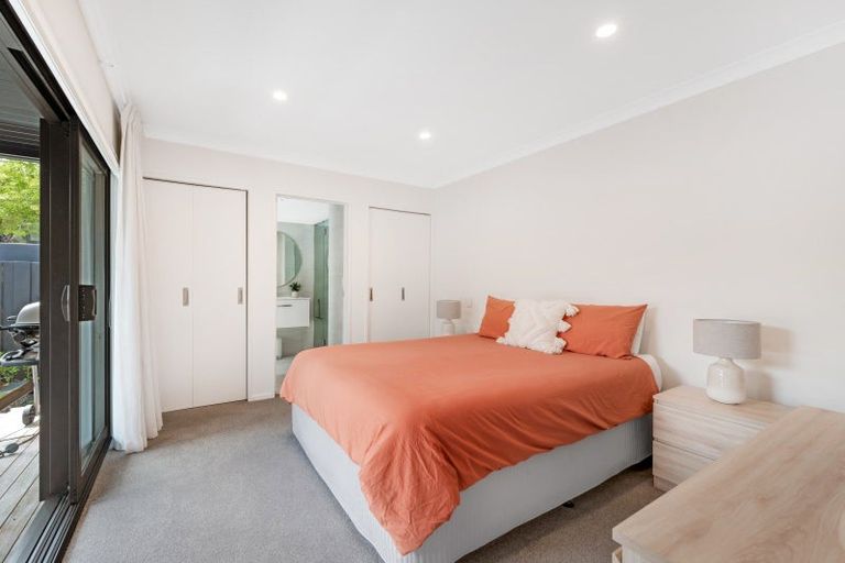 Photo of property in 16b Cairngorm Place, Highland Park, Auckland, 2010